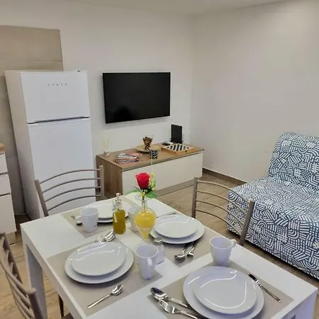 Casa Comoda E In Quartiere Storico Di Дом отдыха *