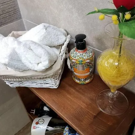 Casa Comoda E In Quartiere Storico Di *