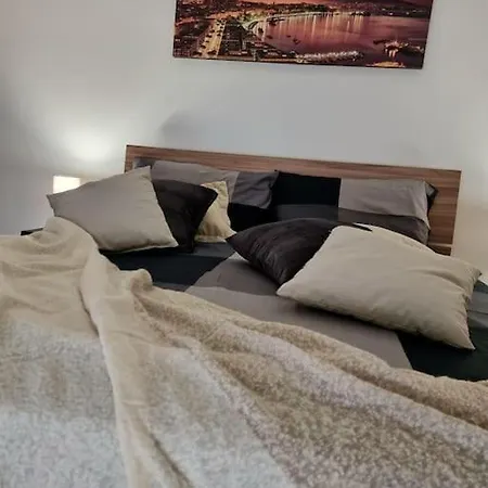 Casa Comoda E In Quartiere Storico Di *