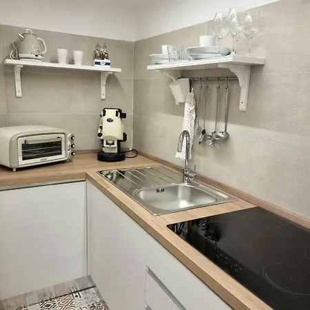 Casa Comoda E In Quartiere Storico Di Дом отдыха