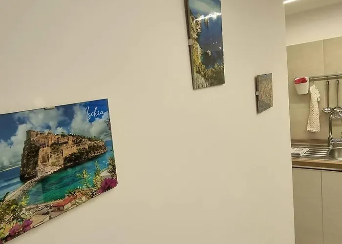 Casa Comoda E In Quartiere Storico Di Feriehus Napoli