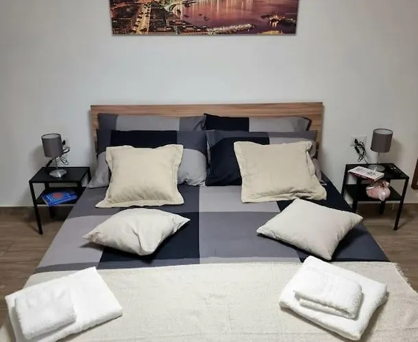 Feriehus Casa Comoda E In Quartiere Storico Di