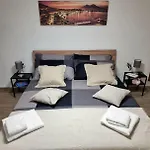 Casa de Férias Casa Comoda E In Quartiere Storico Di
