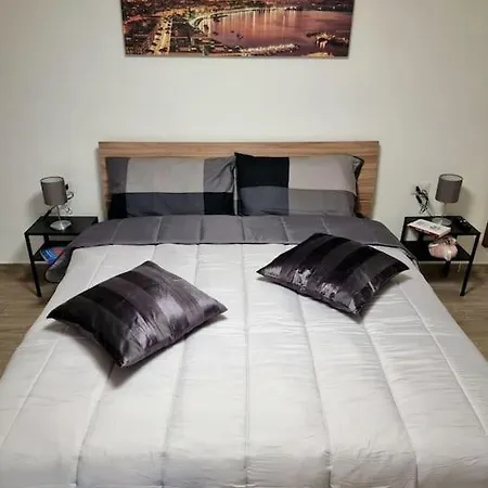 Casa Comoda E In Quartiere Storico Di 別荘 ナポリ