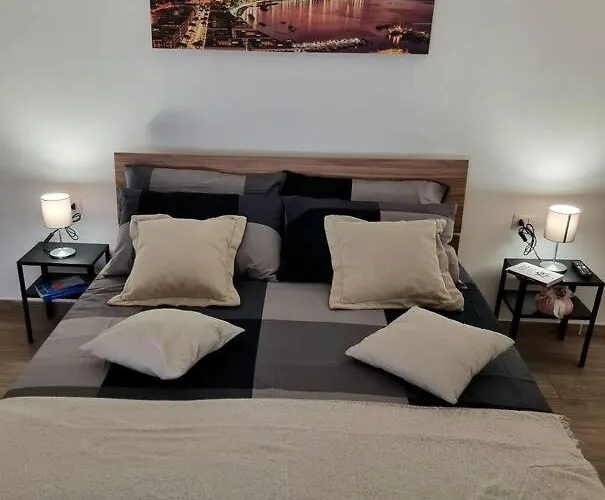 Casa Comoda E In Quartiere Storico Di *