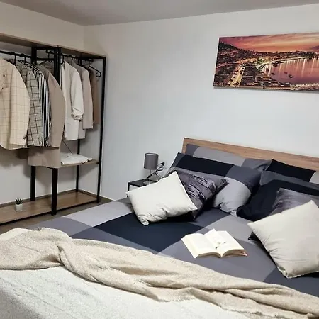 Casa Comoda E In Quartiere Storico Di Σπίτι διακοπών *
